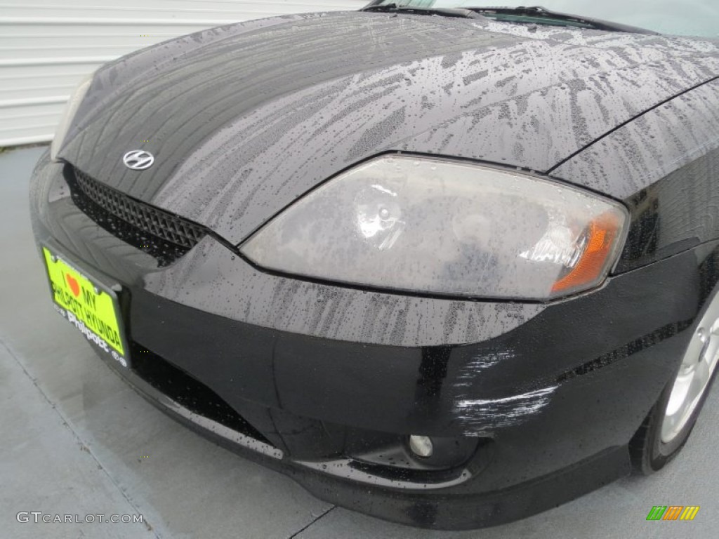 2006 Tiburon GS - Obsidian Black / Black photo #9