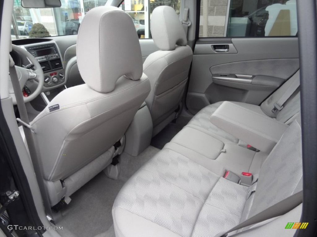 Platinum Interior 2010 Subaru Forester 2.5 X Premium Photo #75902151