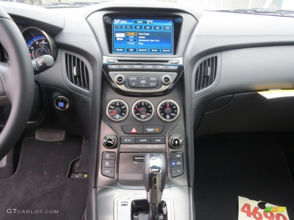 2013 Hyundai Genesis Coupe 2.0T Premium Controls Photo #75903613