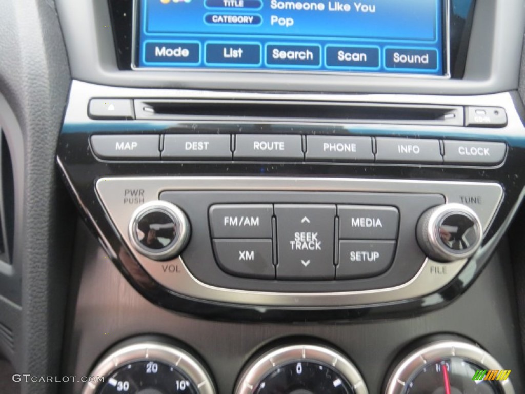 2013 Hyundai Genesis Coupe 2.0T Premium Controls Photo #75903644