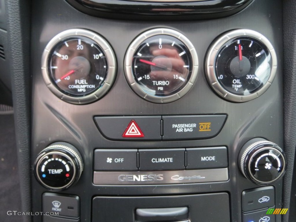 2013 Hyundai Genesis Coupe 2.0T Premium Controls Photo #75903662
