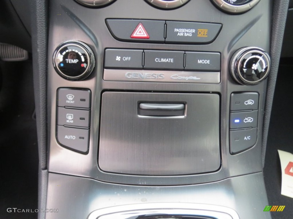 2013 Hyundai Genesis Coupe 2.0T Premium Controls Photo #75903673
