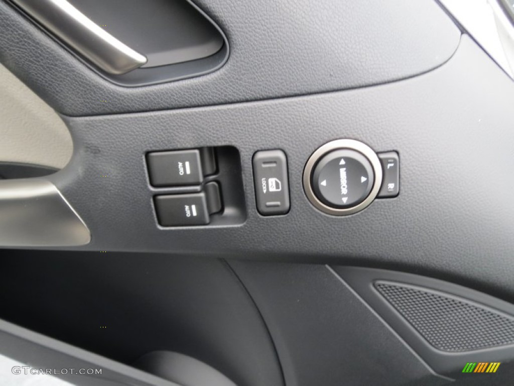 2013 Hyundai Genesis Coupe 2.0T Premium Controls Photo #75904073