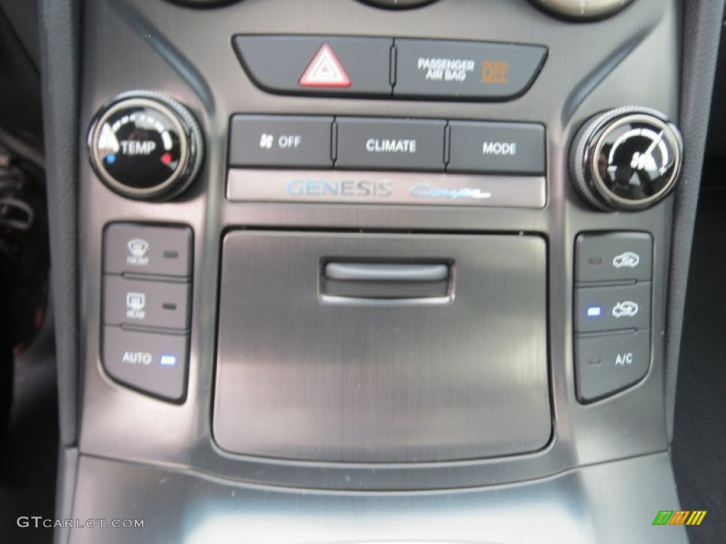 2013 Genesis Coupe 2.0T Premium - Platinum Metallic / Gray Leather/Gray Cloth photo #30