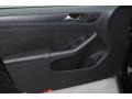 Black - Jetta SE Sedan Photo No. 8