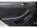 Black - Jetta SE Sedan Photo No. 16
