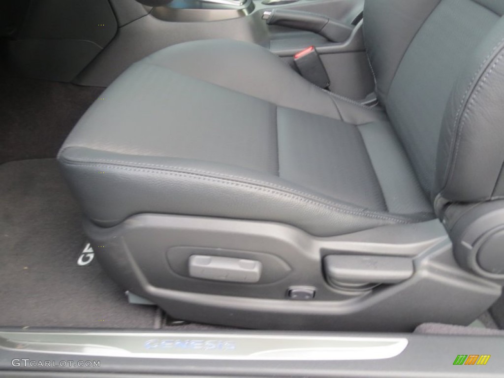 2013 Hyundai Genesis Coupe 3.8 Grand Touring Front Seat Photo #75904678