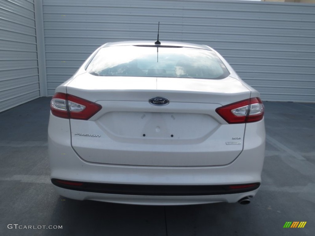 2013 Fusion SE 1.6 EcoBoost - White Platinum Metallic Tri-coat / Charcoal Black photo #4