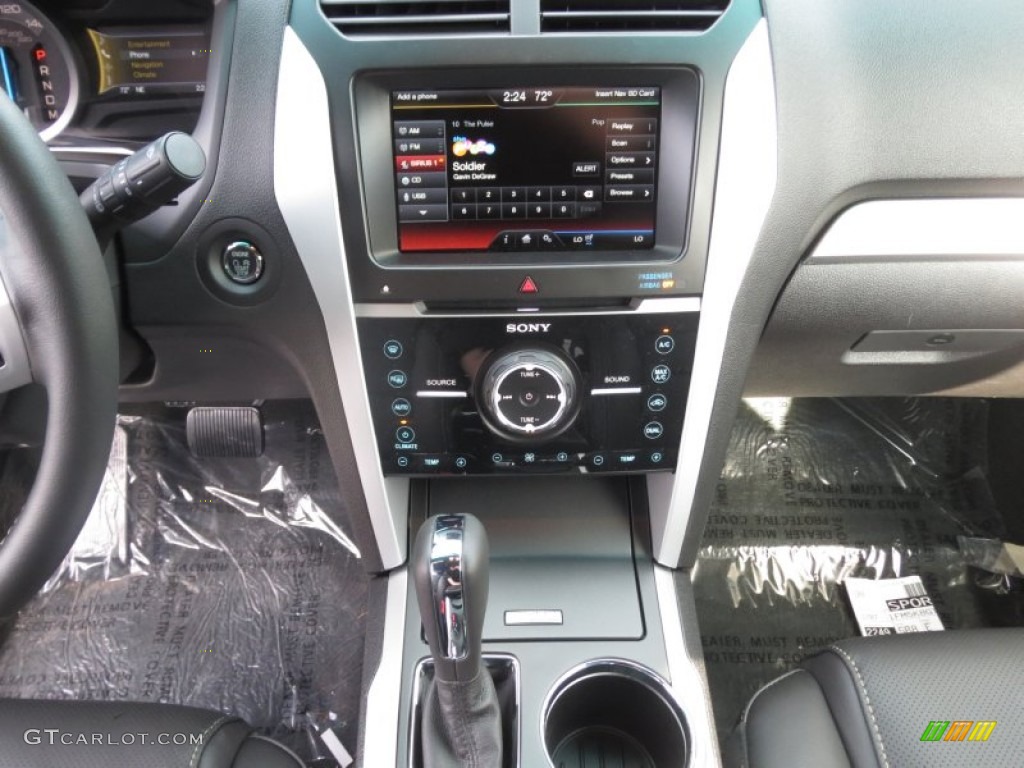 2013 Ford Explorer Sport 4WD Controls Photo #75908726