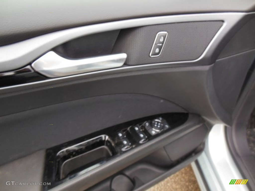 2013 Fusion Hybrid SE - Ice Storm Metallic / SE Appearance Package Charcoal Black/Red Stitching photo #14