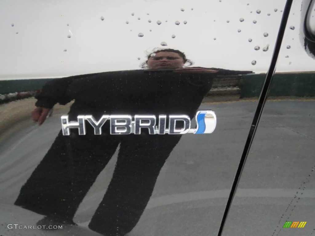 2013 Prius v Five Hybrid - Black / Misty Gray photo #11