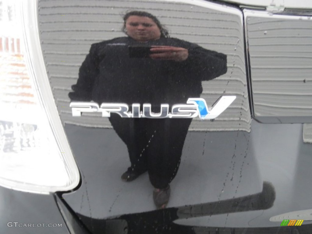 2013 Prius v Five Hybrid - Black / Misty Gray photo #14