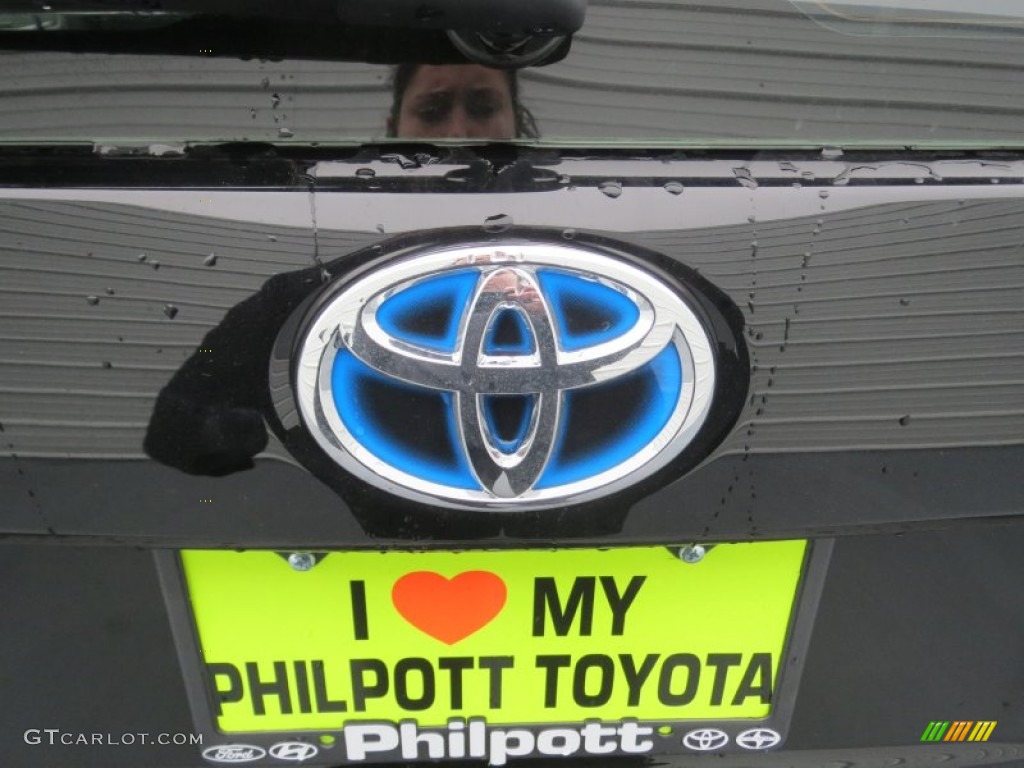 2013 Prius v Five Hybrid - Black / Misty Gray photo #15
