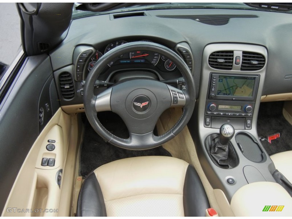 2007 Chevrolet Corvette Coupe Cashmere Dashboard Photo #75913438