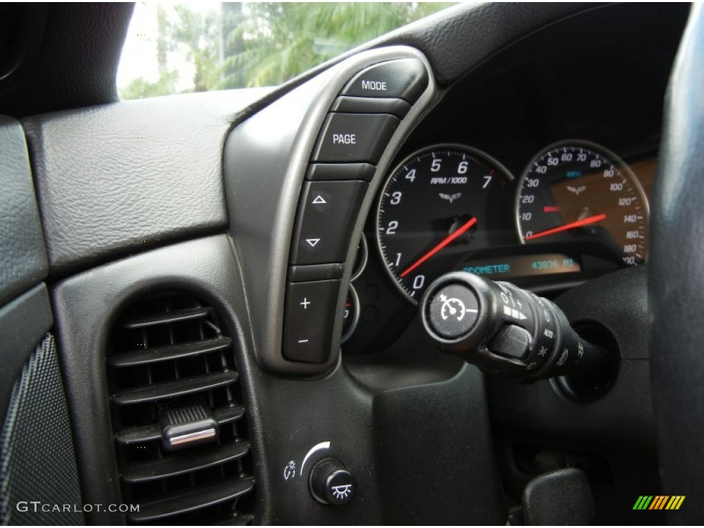 2007 Chevrolet Corvette Coupe Controls Photo #75913515