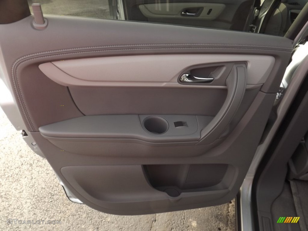 2013 Traverse LT - Silver Ice Metallic / Dark Titanium/Light Titanium photo #16