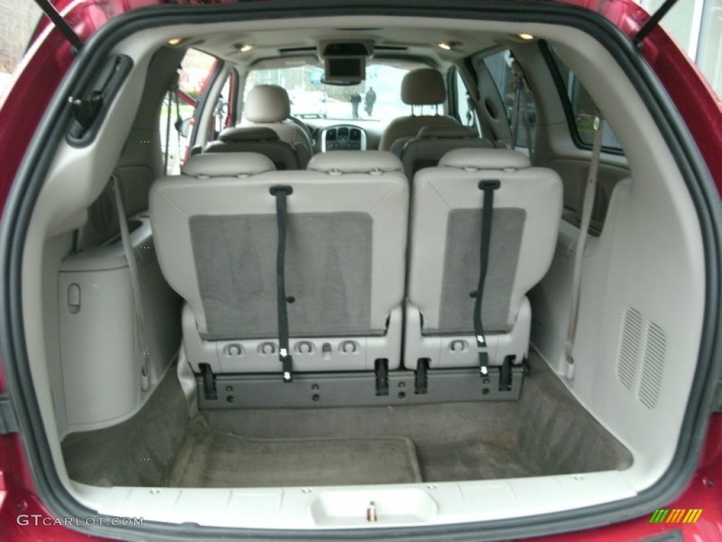 2005 Chrysler Town & Country Touring Trunk Photo #75915822