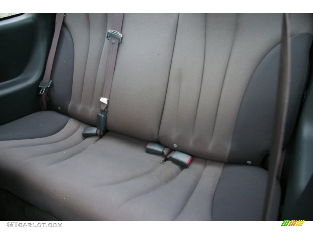 2005 Sunfire Coupe - Summit White / Graphite photo #3