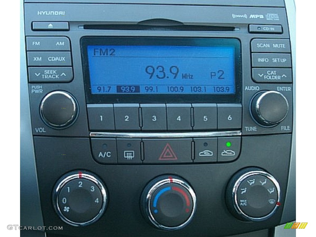 2009 Hyundai Sonata GLS V6 Controls Photos