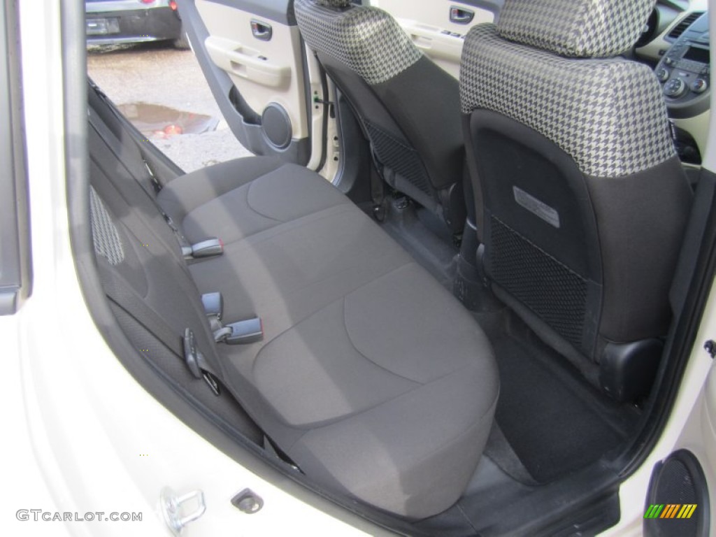 2010 Kia Soul ! Rear Seat Photo #75916316