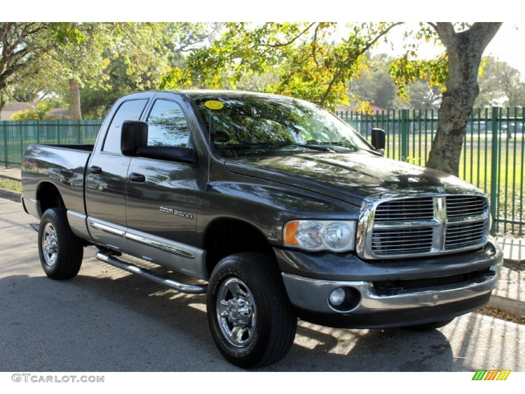 2004 Ram 2500 Laramie Quad Cab 4x4 - Graphite Metallic / Dark Slate Gray photo #12