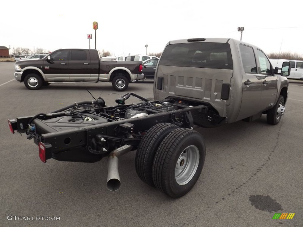 Graystone Metallic 2013 Chevrolet Silverado 3500HD WT Crew Cab 4x4 Chassis Exterior Photo #75916934