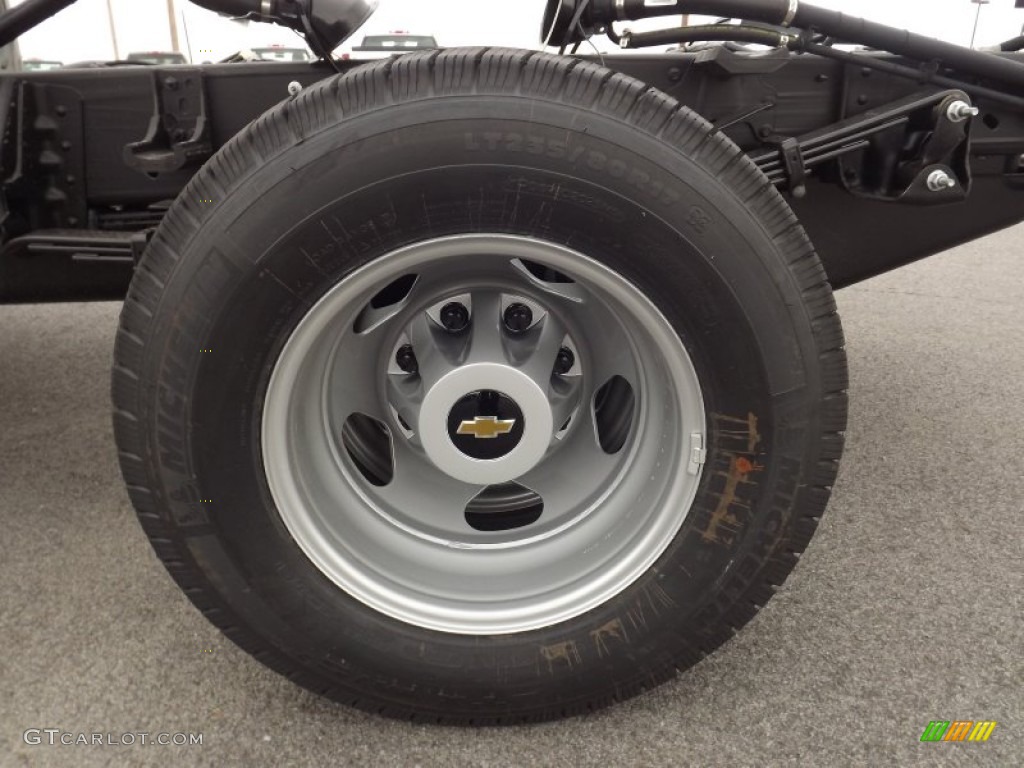2013 Chevrolet Silverado 3500HD WT Crew Cab 4x4 Chassis Wheel Photo #75917090