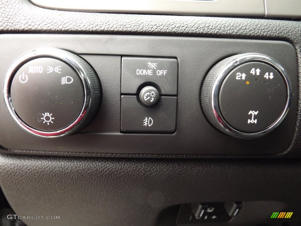 2013 Chevrolet Silverado 2500HD LTZ Crew Cab 4x4 Controls Photo #75918245