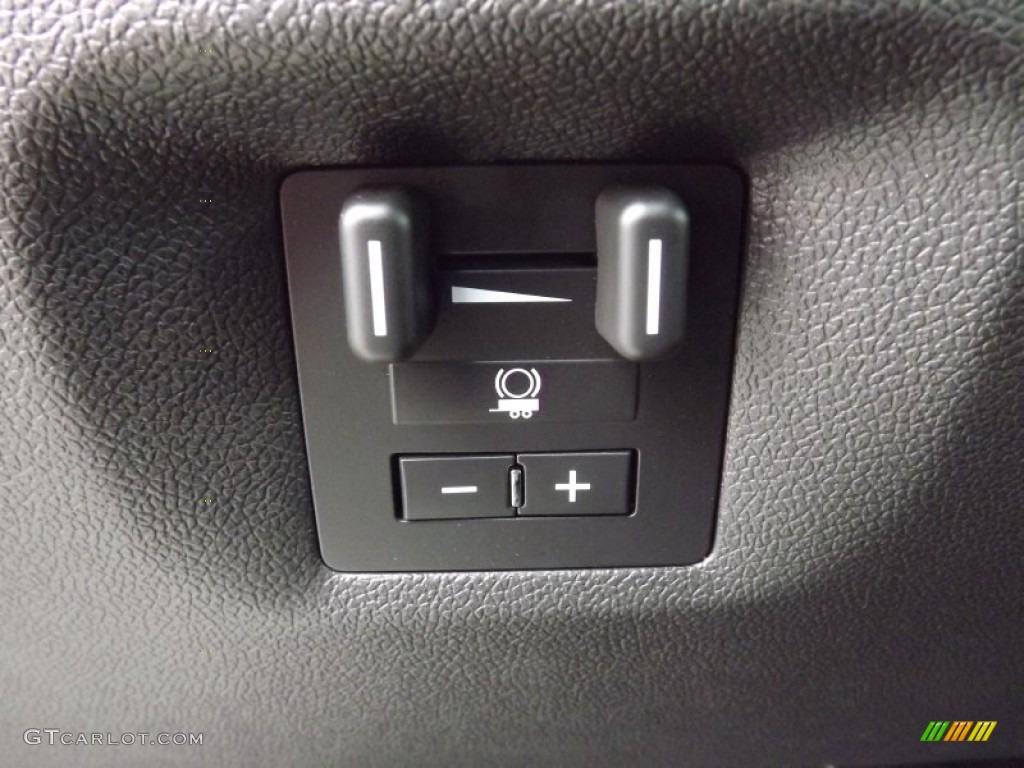 2013 Chevrolet Silverado 2500HD LTZ Crew Cab 4x4 Controls Photo #75918257
