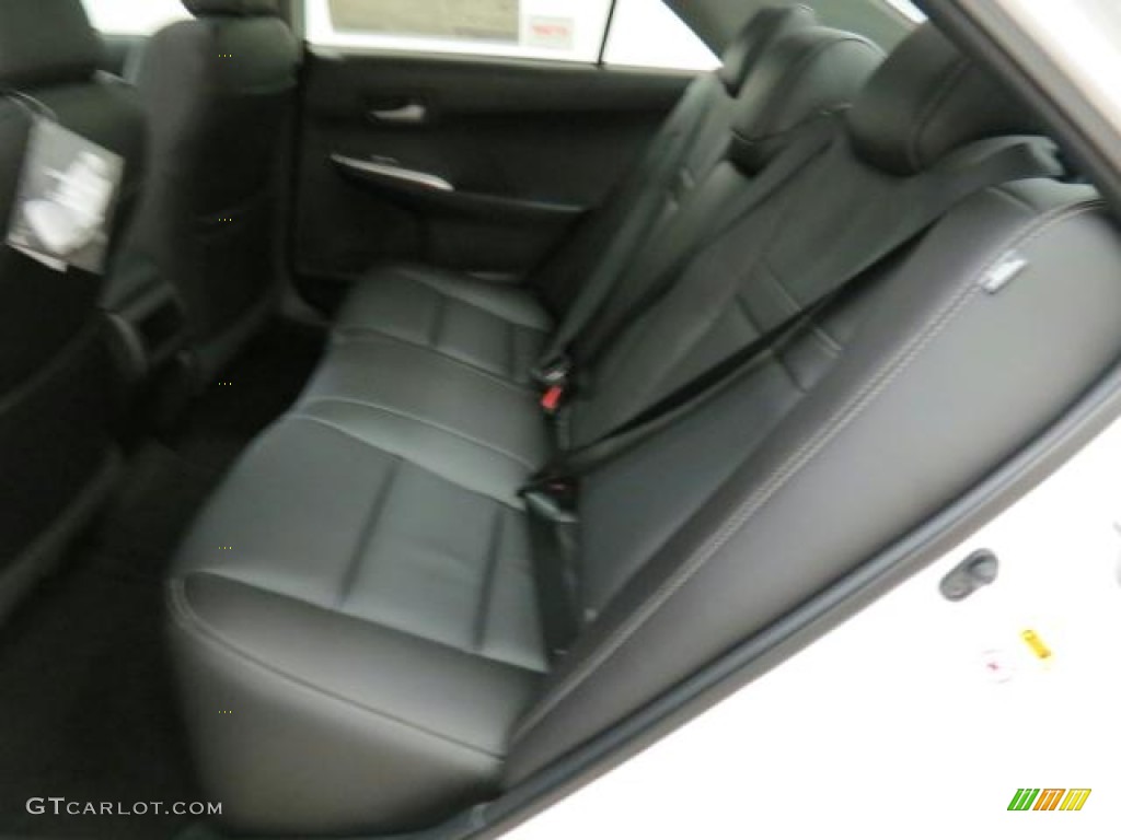 2013 Camry SE - Super White / Black photo #19