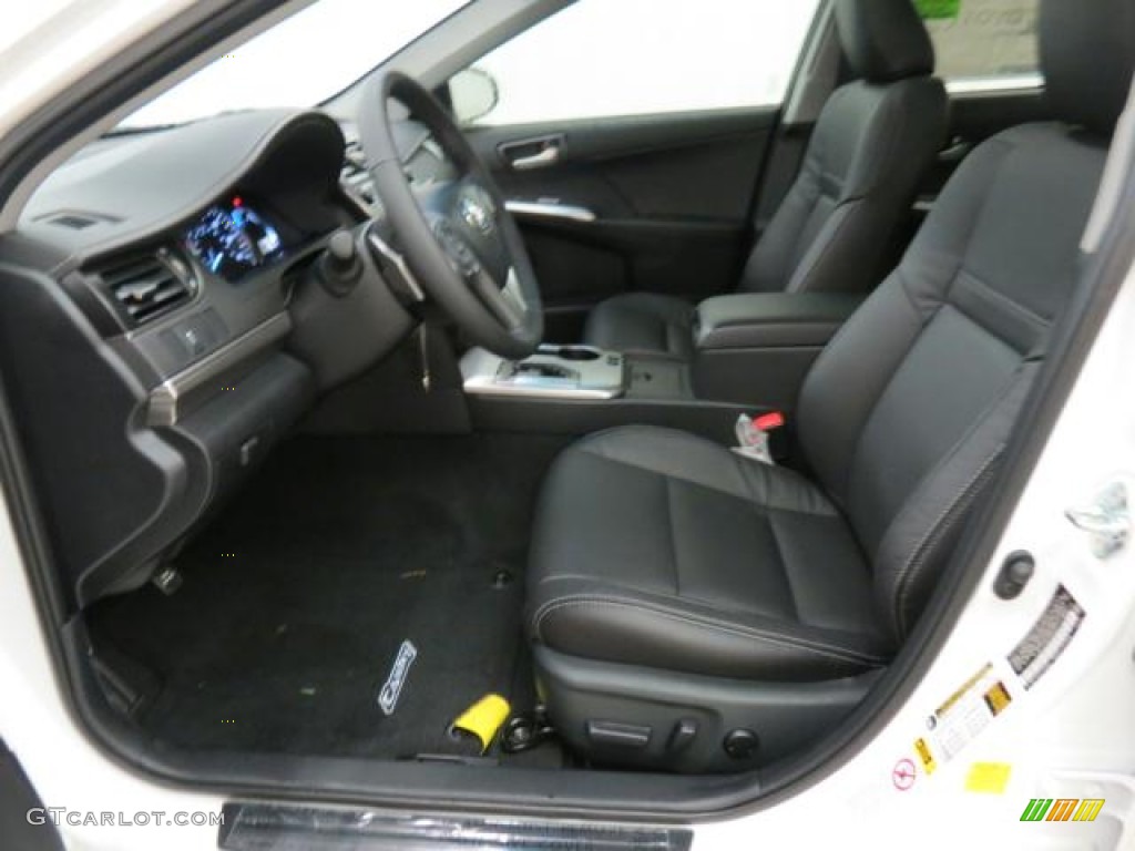 2013 Camry SE - Super White / Black photo #21