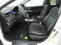 2013 Super White Toyota Camry SE  photo #21