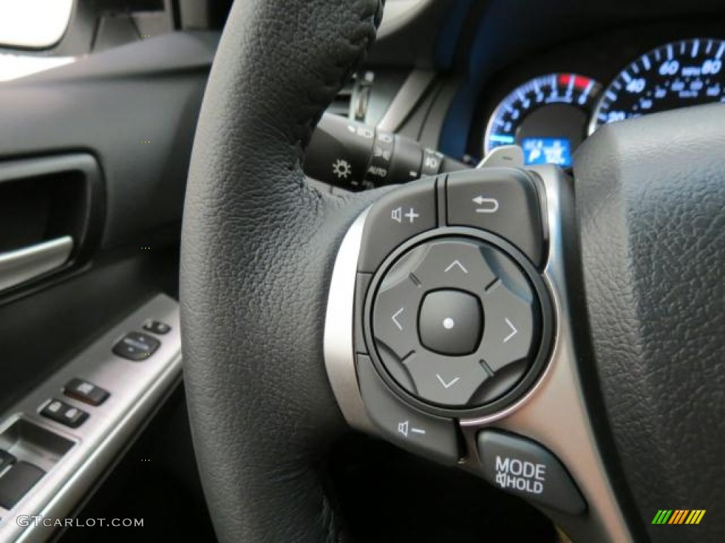2013 Toyota Camry SE Controls Photo #75919550