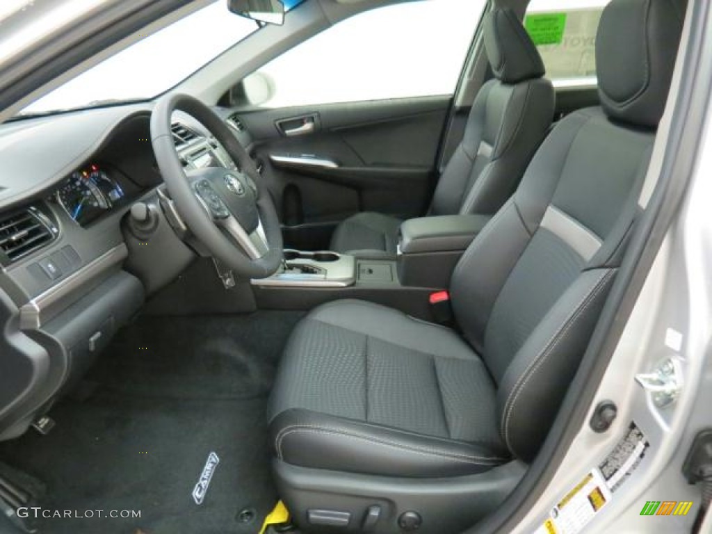 Black Interior 2013 Toyota Camry SE Photo #75919668