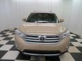 2013 Sandy Beach Metallic Toyota Highlander SE  photo #2