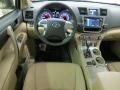 2013 Sandy Beach Metallic Toyota Highlander SE  photo #5