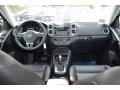 Deep Black Metallic - Tiguan SE Photo No. 5