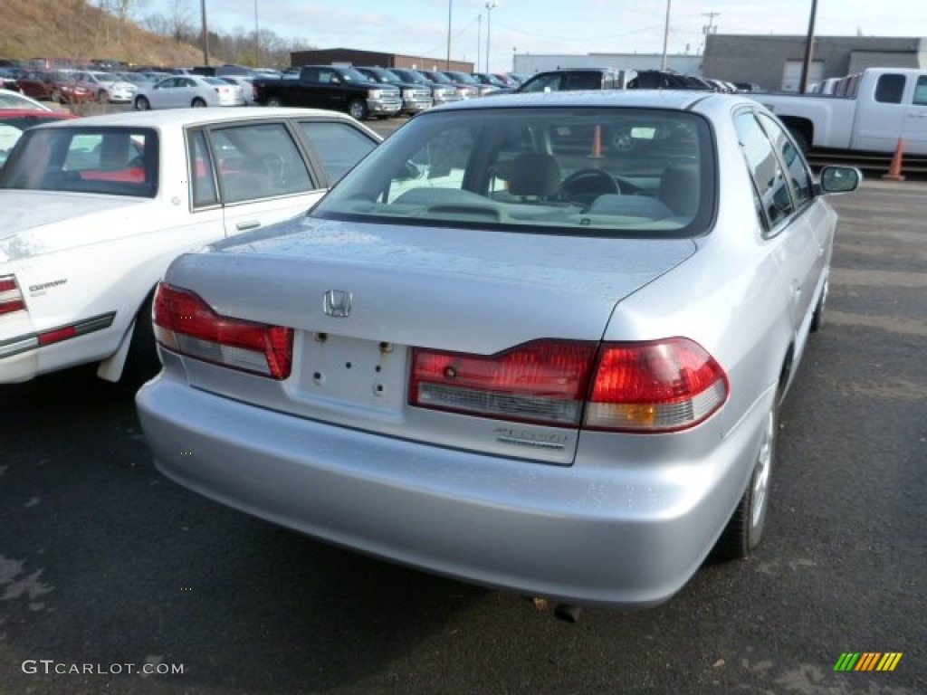 2002 Accord EX Sedan - Satin Silver Metallic / Quartz Gray photo #2