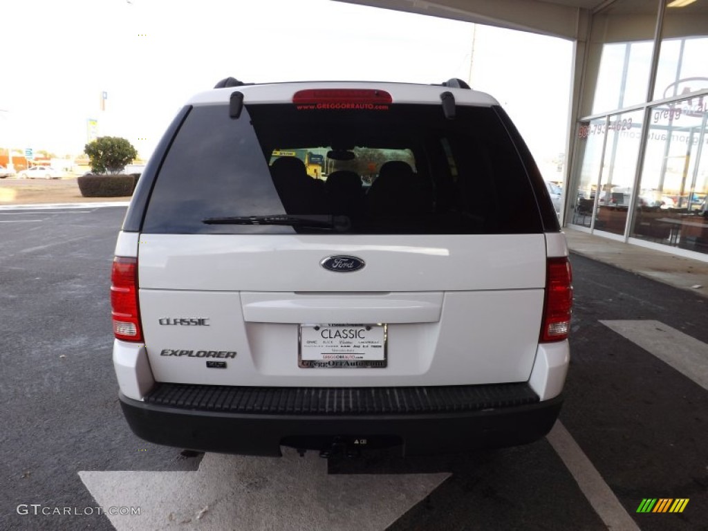 2003 Explorer XLT - Oxford White / Medium Parchment Beige photo #4