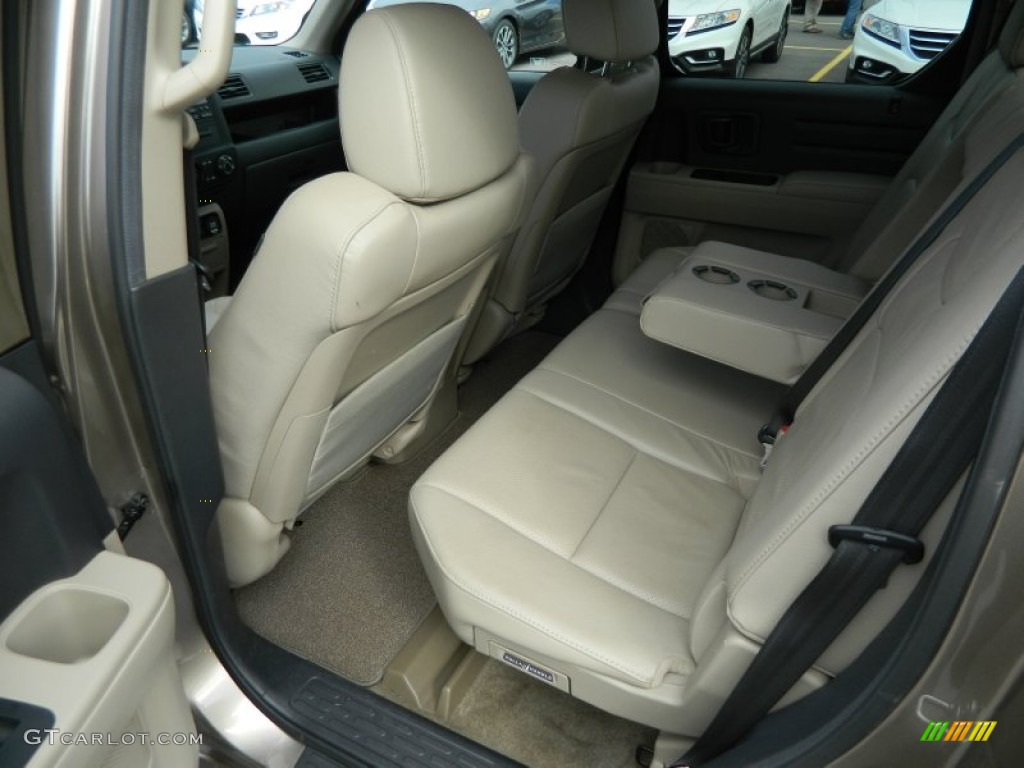 2010 Honda Ridgeline RTL Rear Seat Photo #75923441
