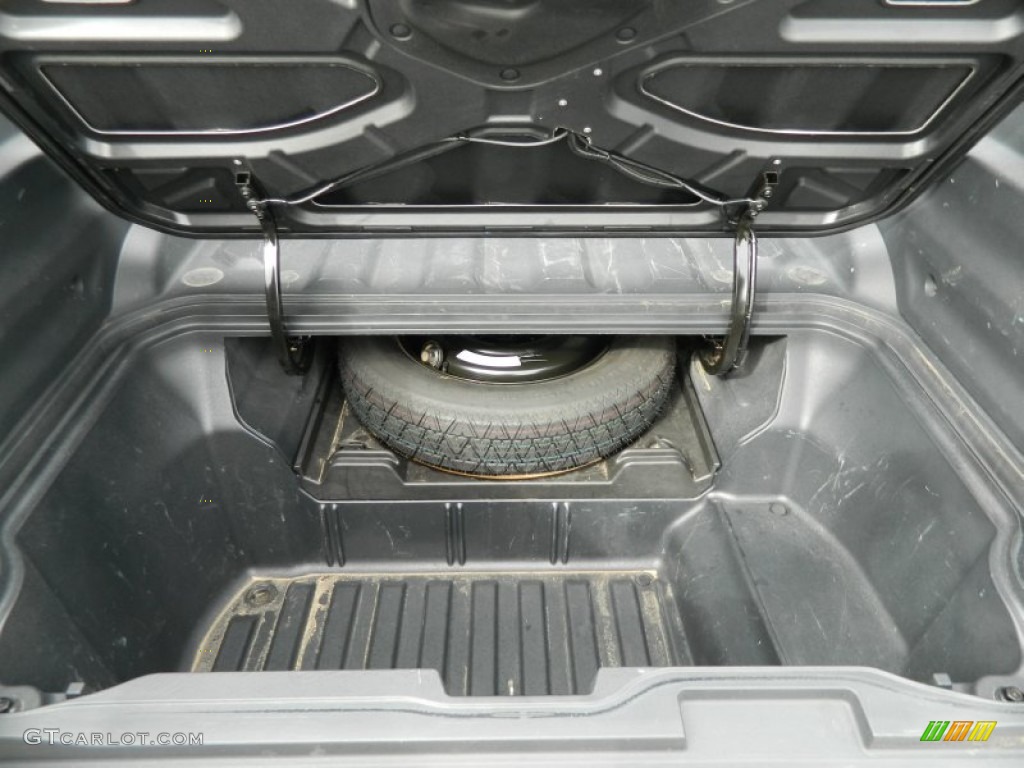 2010 Honda Ridgeline RTL Trunk Photo #75923453