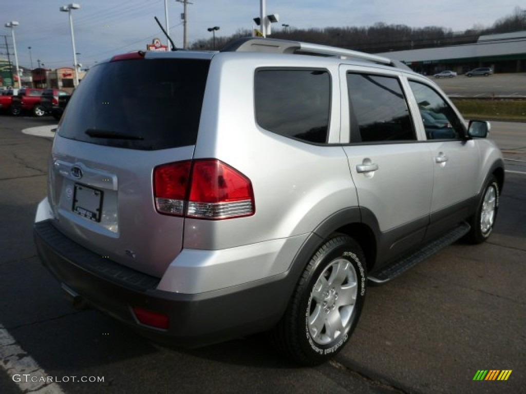 2009 Borrego LX V6 4x4 - Bright Silver / Black photo #4