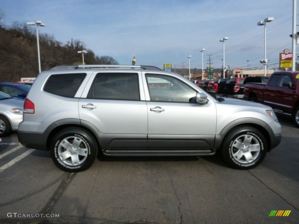 2009 Borrego LX V6 4x4 - Bright Silver / Black photo #5