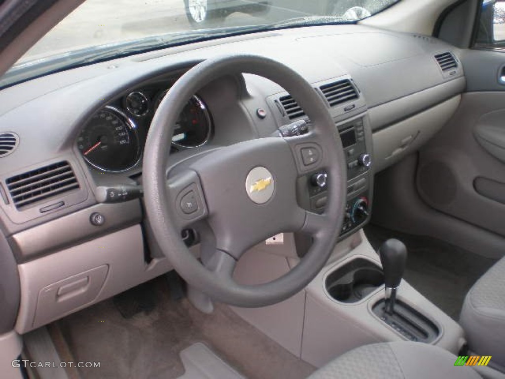 Gray Interior 2005 Chevrolet Cobalt LS Sedan Photo #75927135