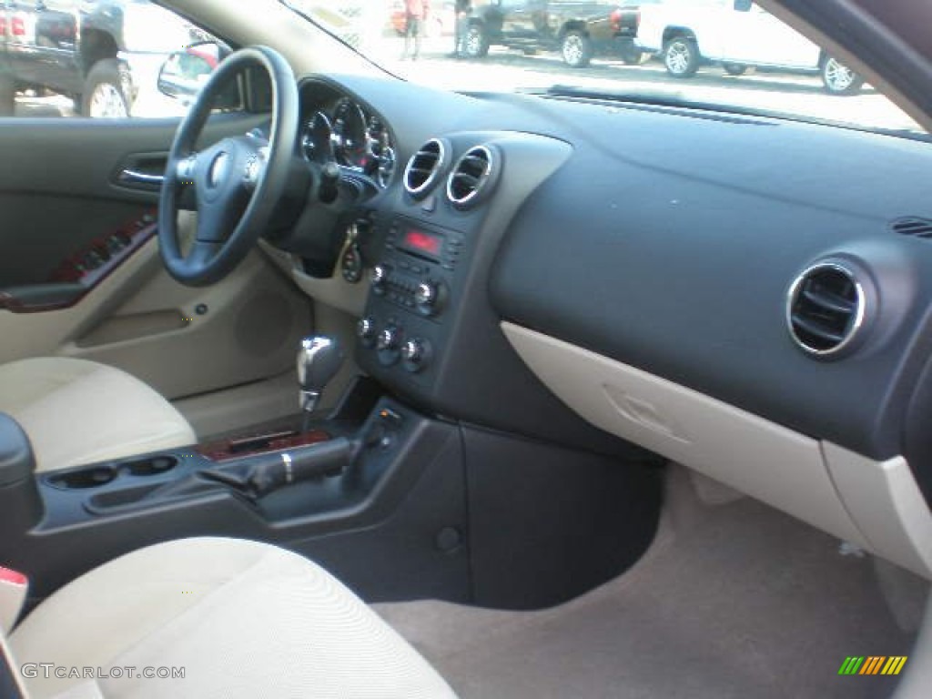 2009 Pontiac G6 GT Sedan Light Taupe Dashboard Photo #75928764
