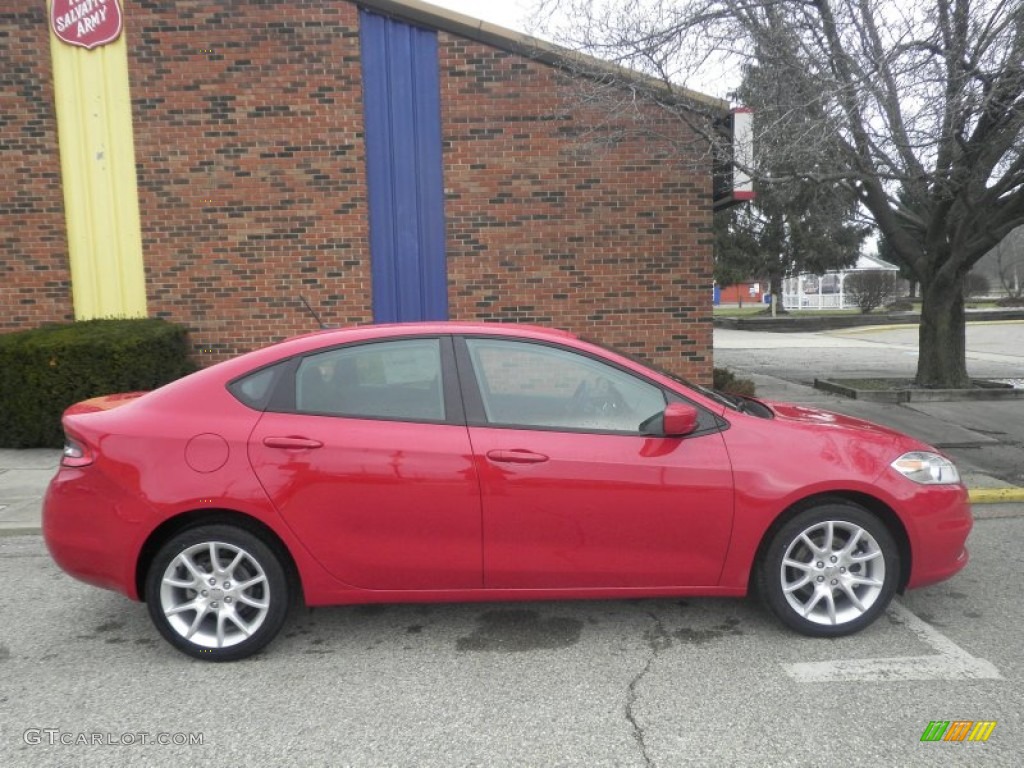 2013 Dart SXT - Redline 2-Coat Pearl / Black photo #2