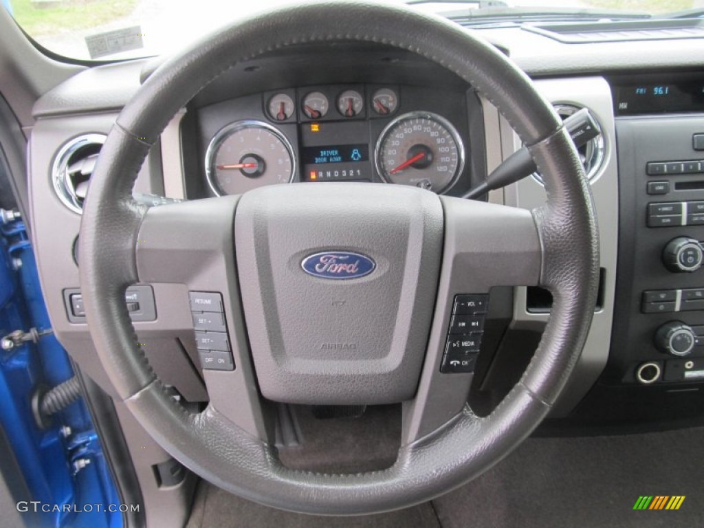 2009 Ford F150 XLT SuperCrew 4x4 Stone/Medium Stone Steering Wheel Photo #75932431