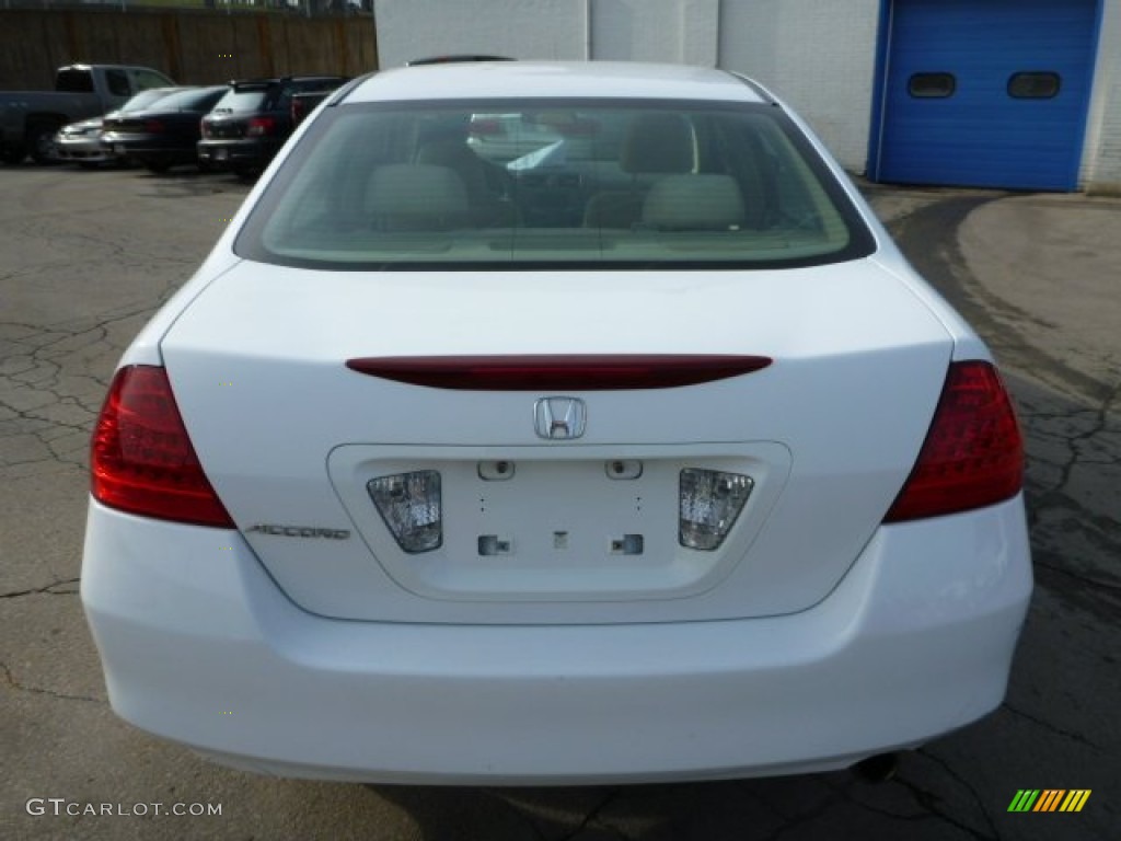 2007 Accord EX Sedan - Taffeta White / Ivory photo #3