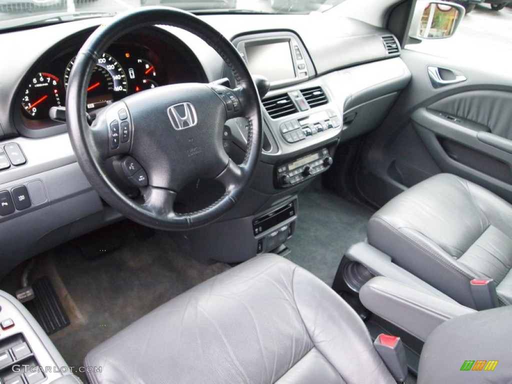 Gray Interior 2006 Honda Odyssey Touring Photo #75932846