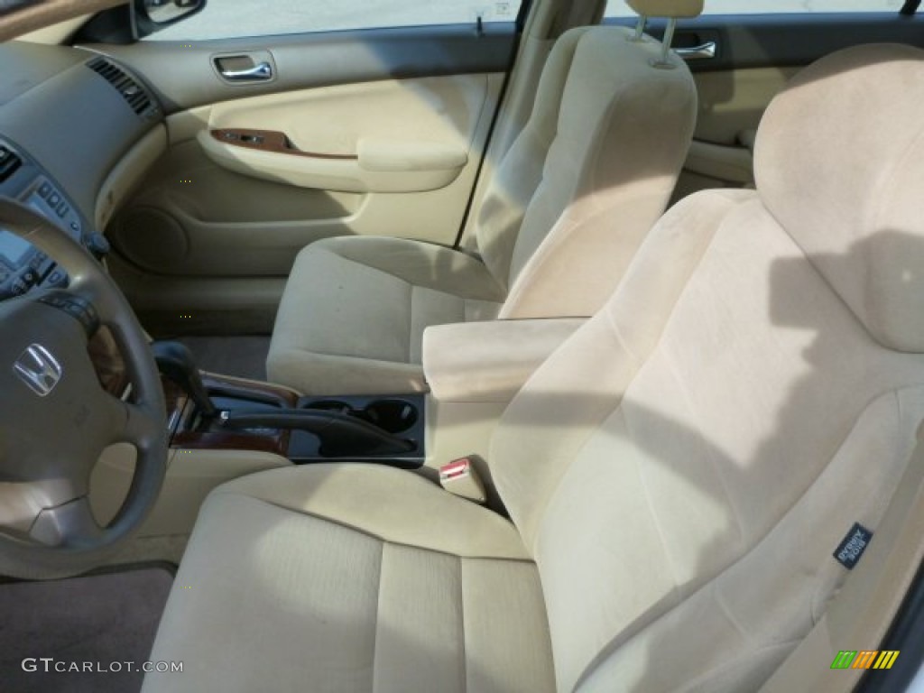 2007 Accord EX Sedan - Taffeta White / Ivory photo #10